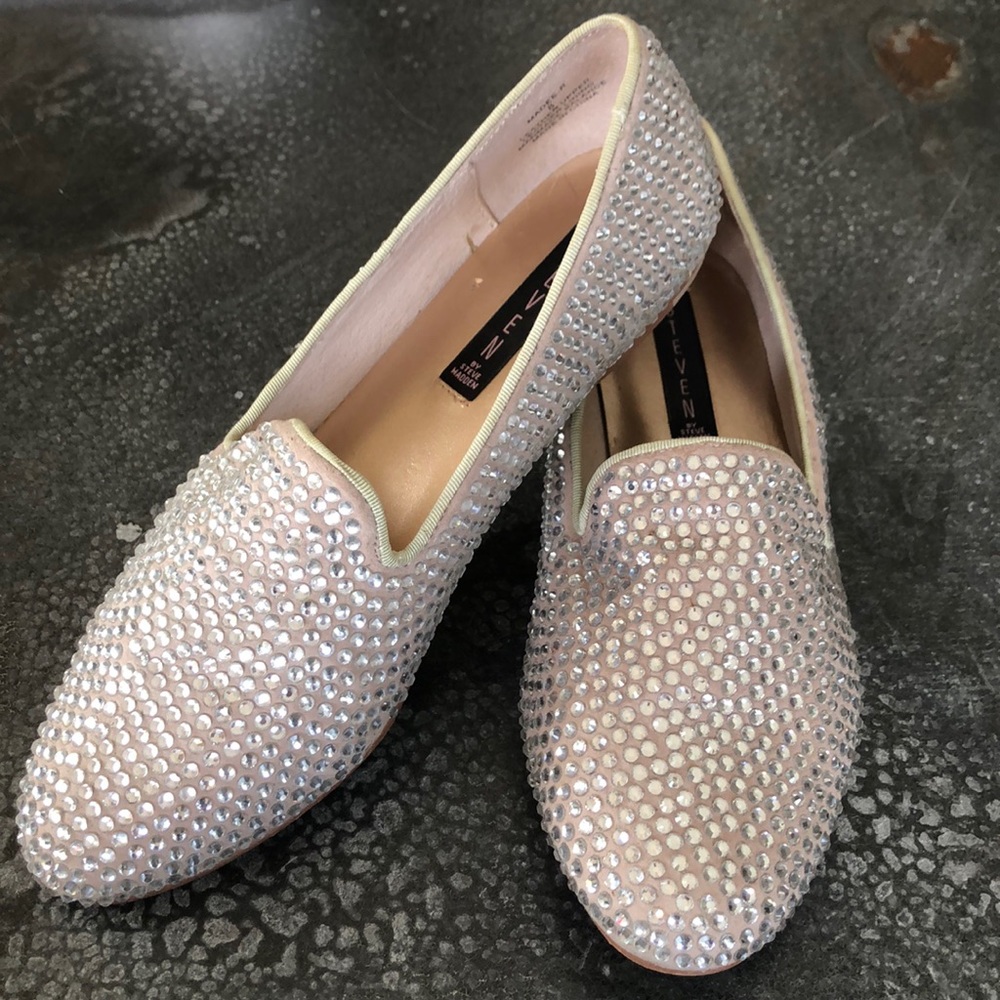 Steve Madden Flats Taupe Rhinestone, size 8 - Picture 1 of 6